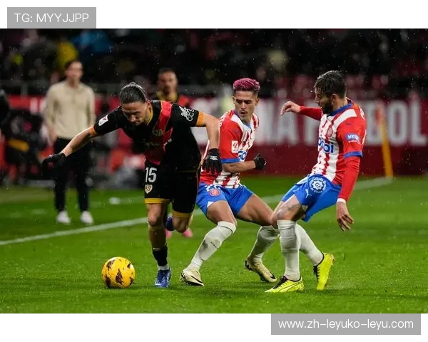 足球比赛中的快速反击与进攻结构 足球比赛中的快速反击与进攻结构